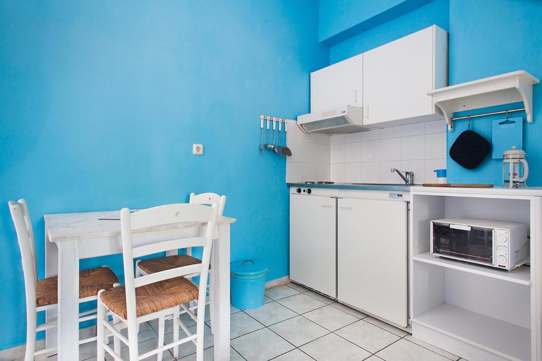 Daphne'S Club Hotel Apartments クシロカストロ エクステリア 写真