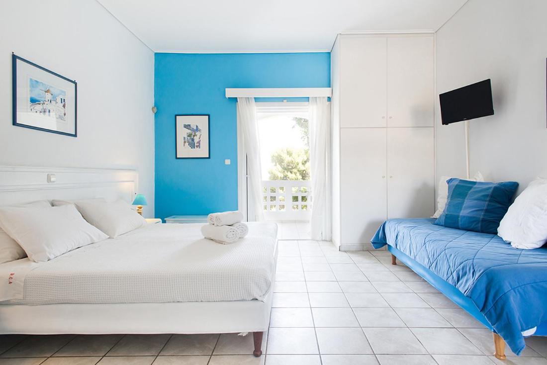 Daphne'S Club Hotel Apartments クシロカストロ エクステリア 写真