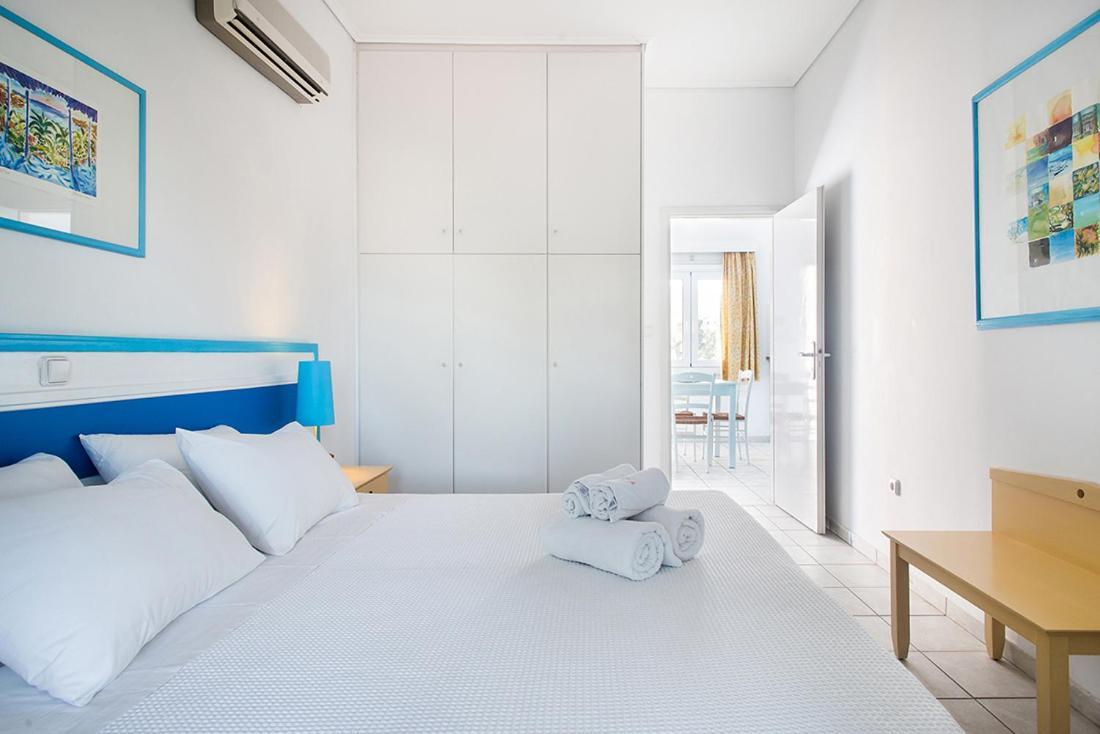 Daphne'S Club Hotel Apartments クシロカストロ エクステリア 写真