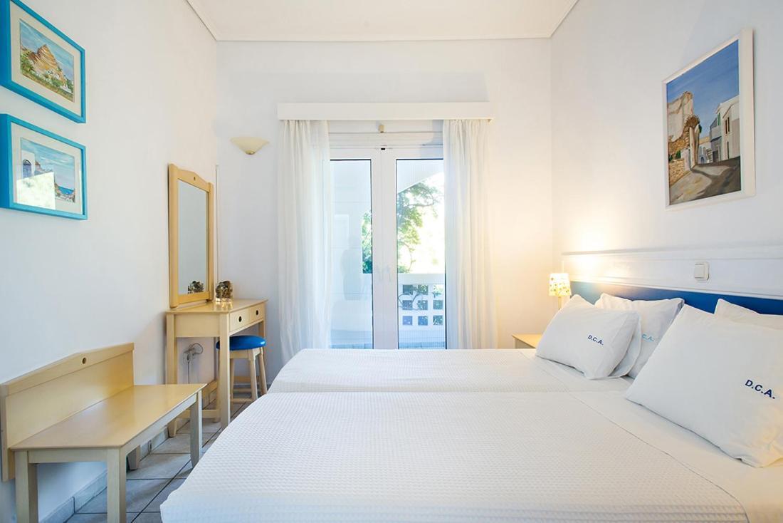 Daphne'S Club Hotel Apartments クシロカストロ エクステリア 写真