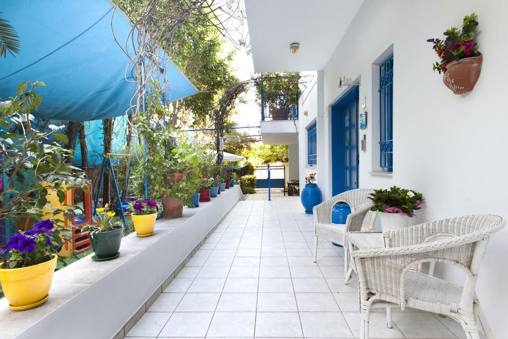 Daphne'S Club Hotel Apartments クシロカストロ エクステリア 写真
