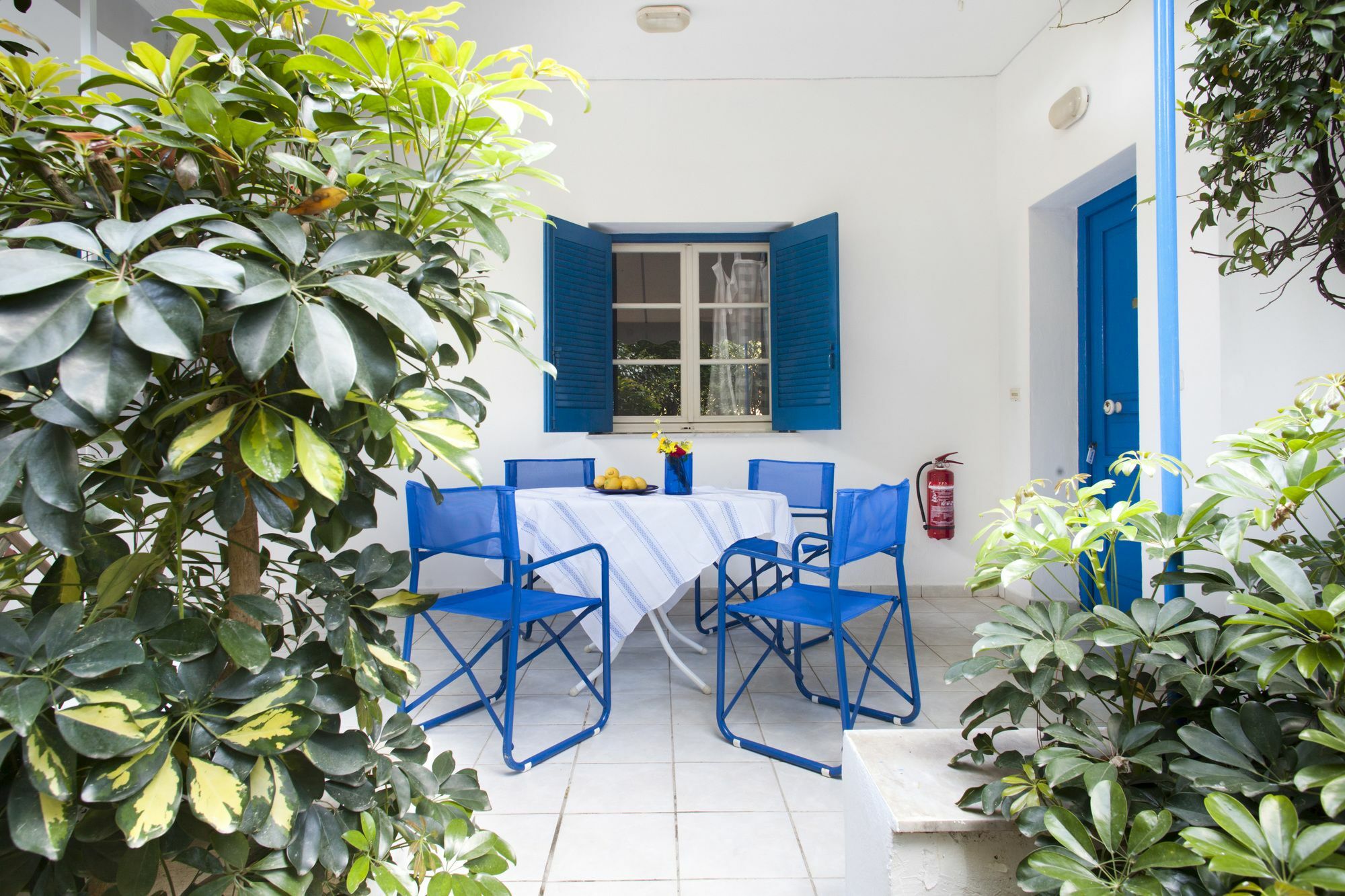 Daphne'S Club Hotel Apartments クシロカストロ エクステリア 写真